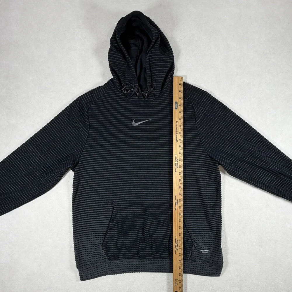 Nike pro therma